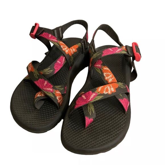 Chaco Z2 Strappy Sandals black floral outdoor waterproof hiking Shoes woman’s 10 - Picture 1 of 8